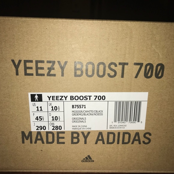 yeezy boost 700 box label Vicky sent me retails (Yeezy V2 Static) : r/Repsneakers and suede adidas Yeezy Boost 700 Utility